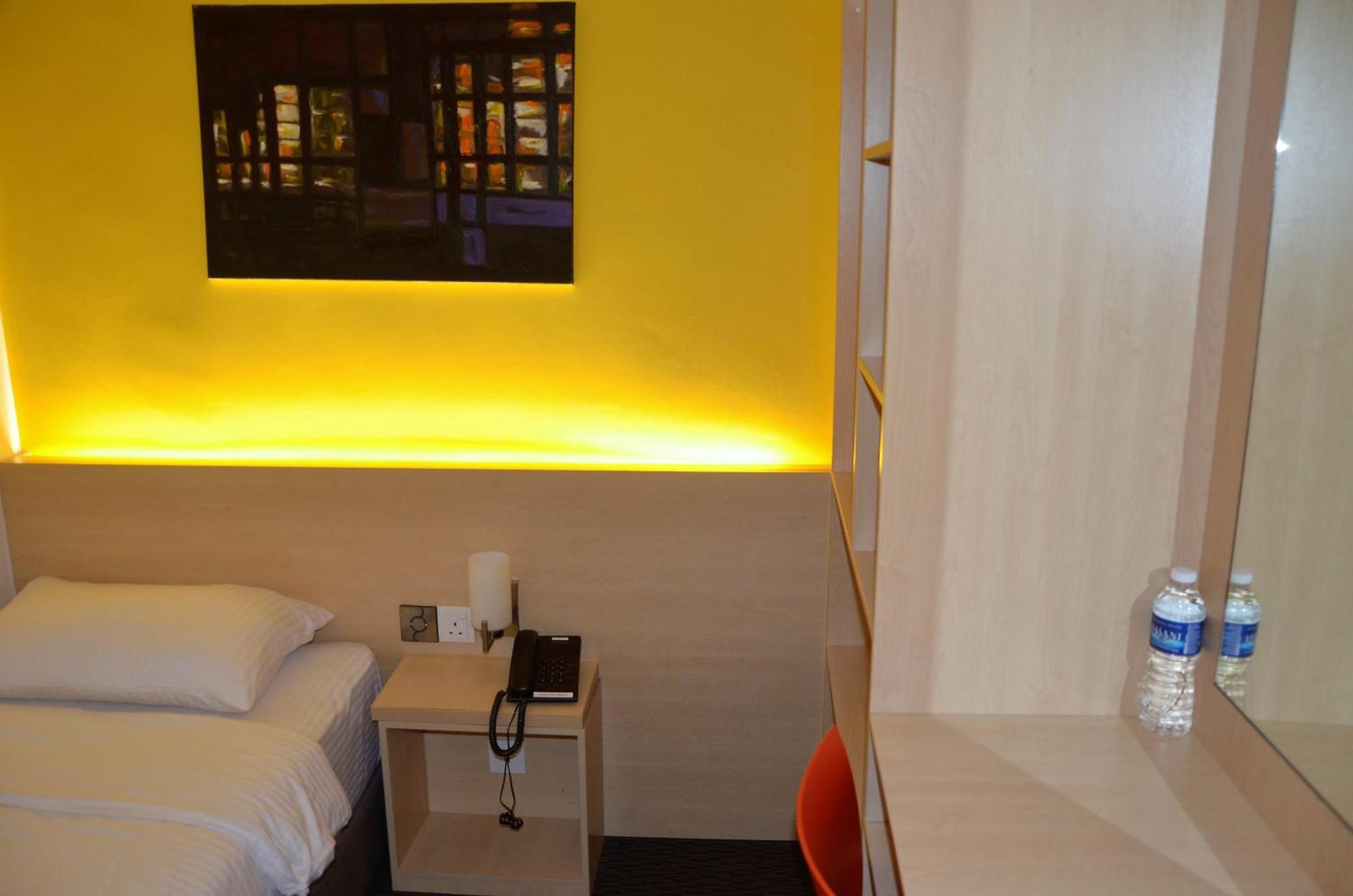Hotel Jeti Tg Gemok Padang Endau Exterior foto
